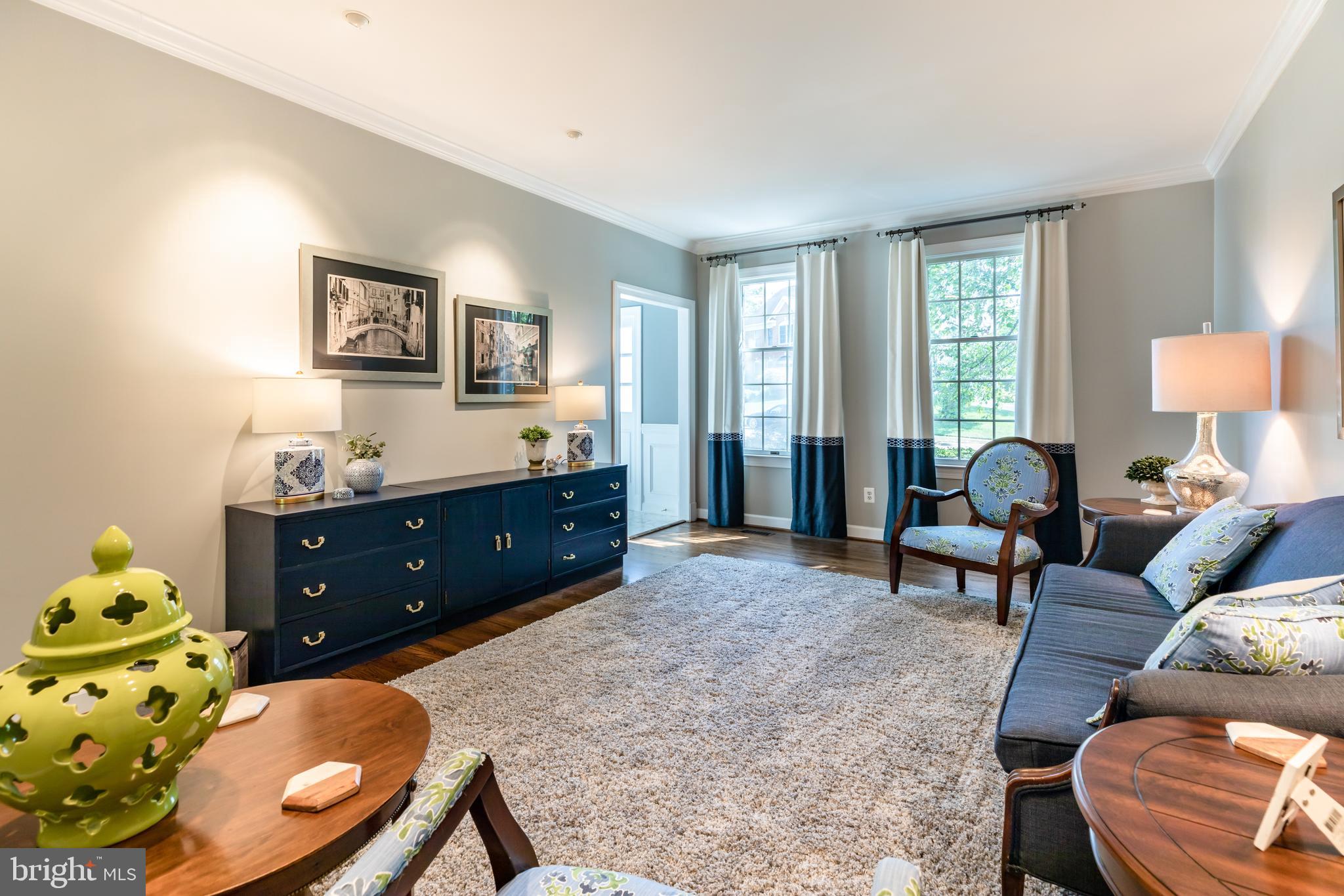 WOODLAND LAKE - Residential