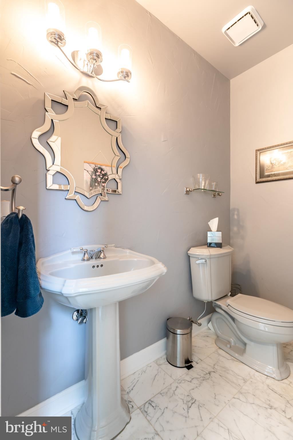 WOODLAND LAKE - Residential