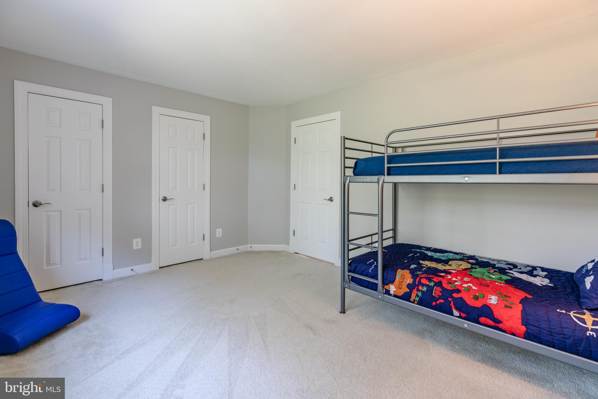 WOODLAND LAKE - Residential