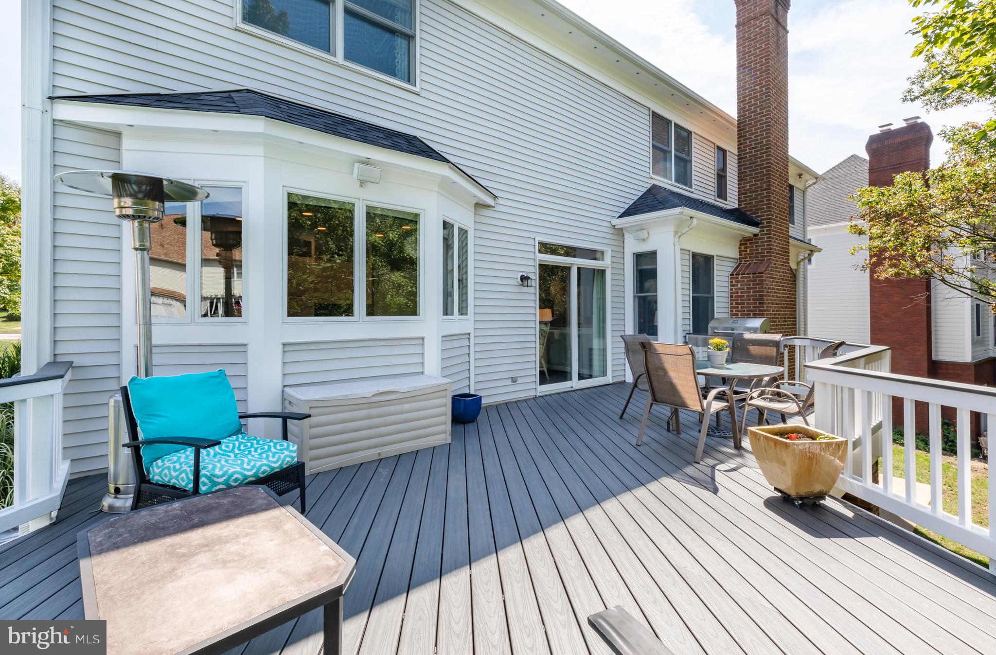 WOODLAND LAKE - Residential