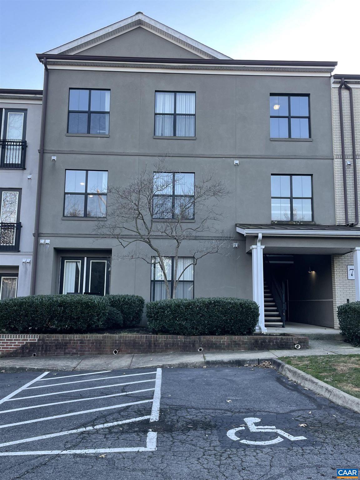 WALKER SQUARE CONDOS - Residential Lease