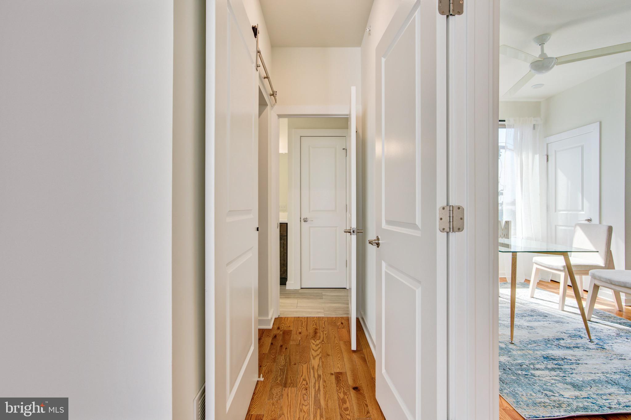 EAST KENSINGTON - Residential