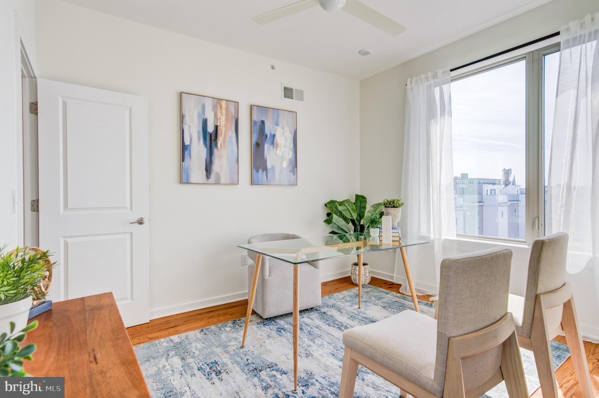 EAST KENSINGTON - Residential