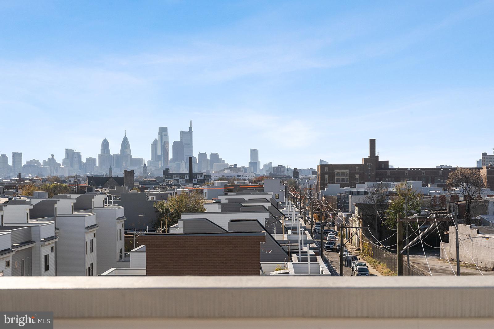 EAST KENSINGTON - Residential