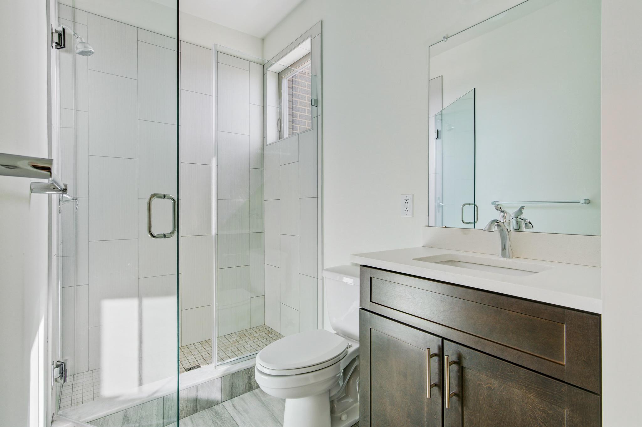 EAST KENSINGTON - Residential