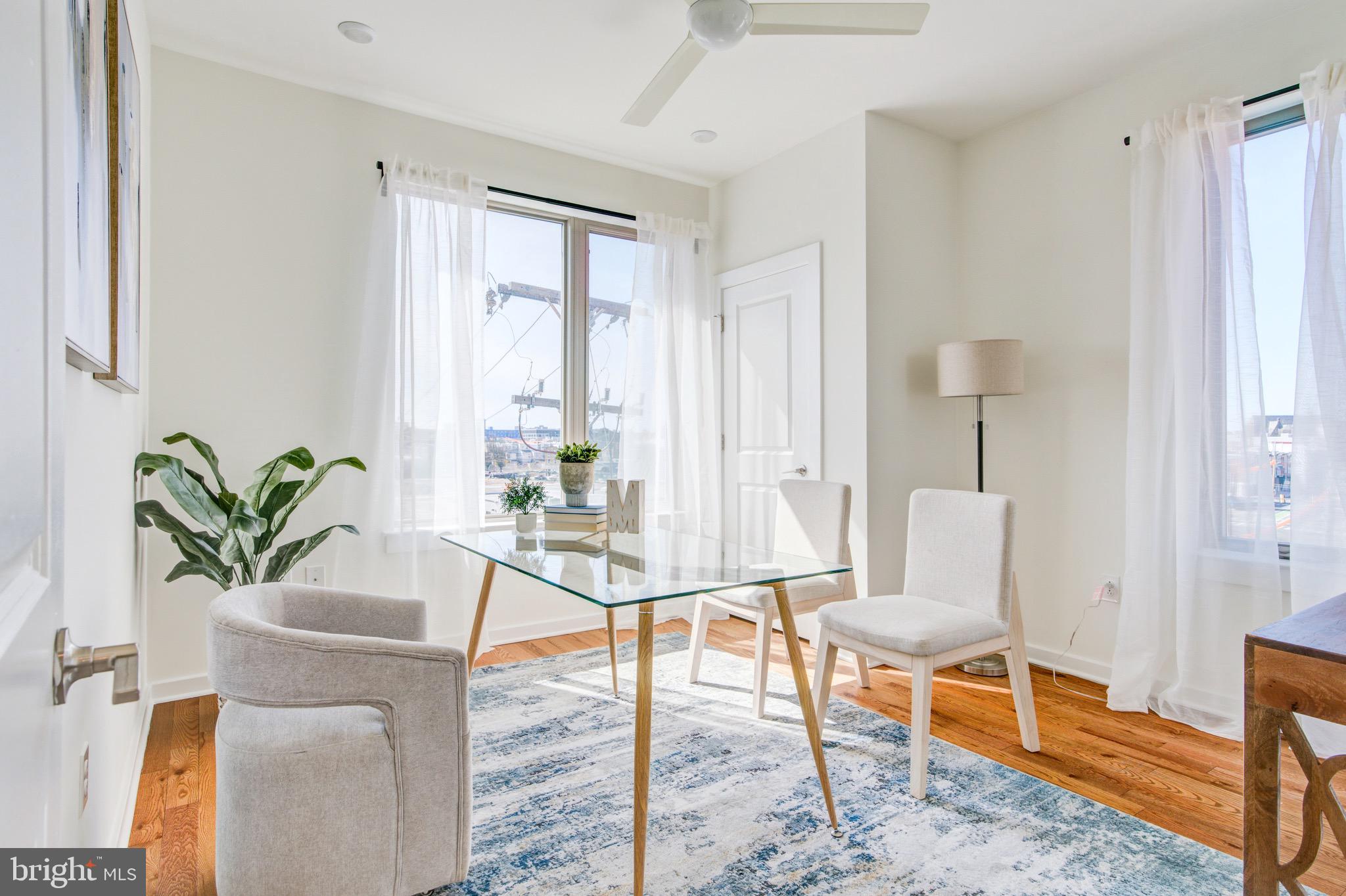 EAST KENSINGTON - Residential