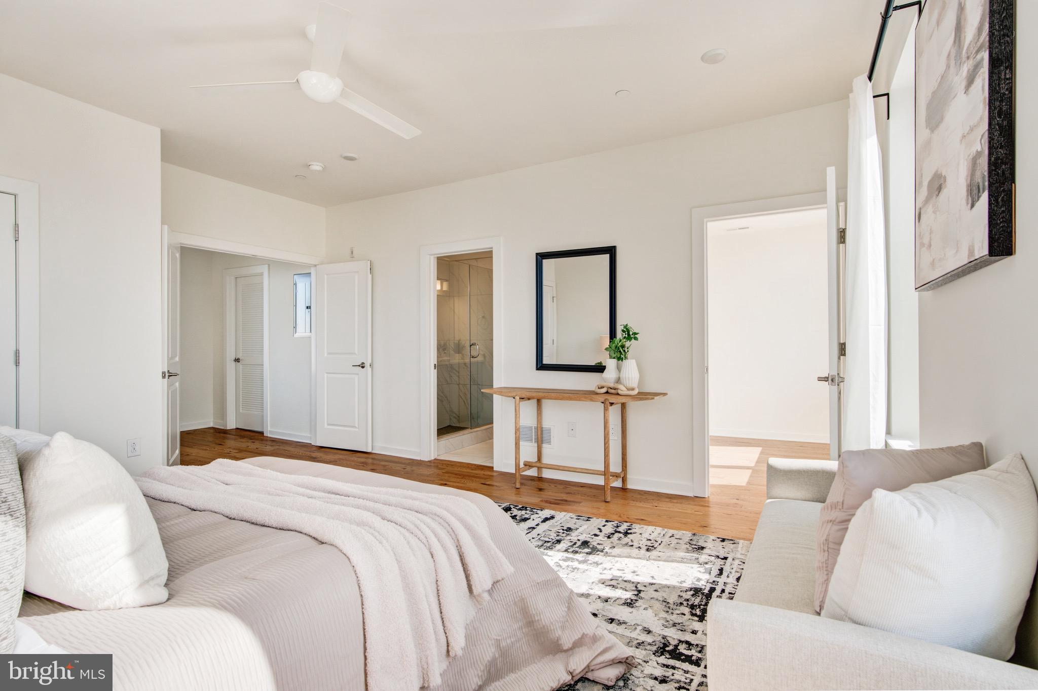 EAST KENSINGTON - Residential