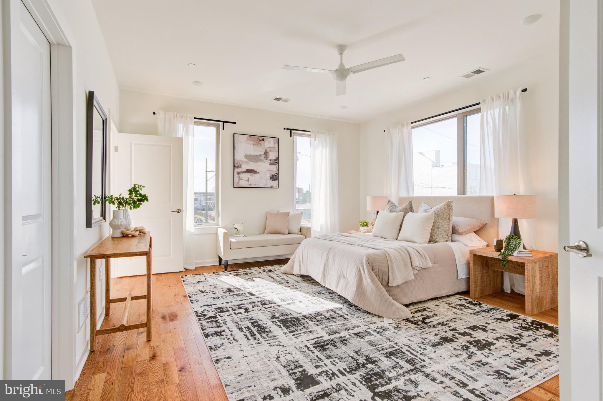 EAST KENSINGTON - Residential