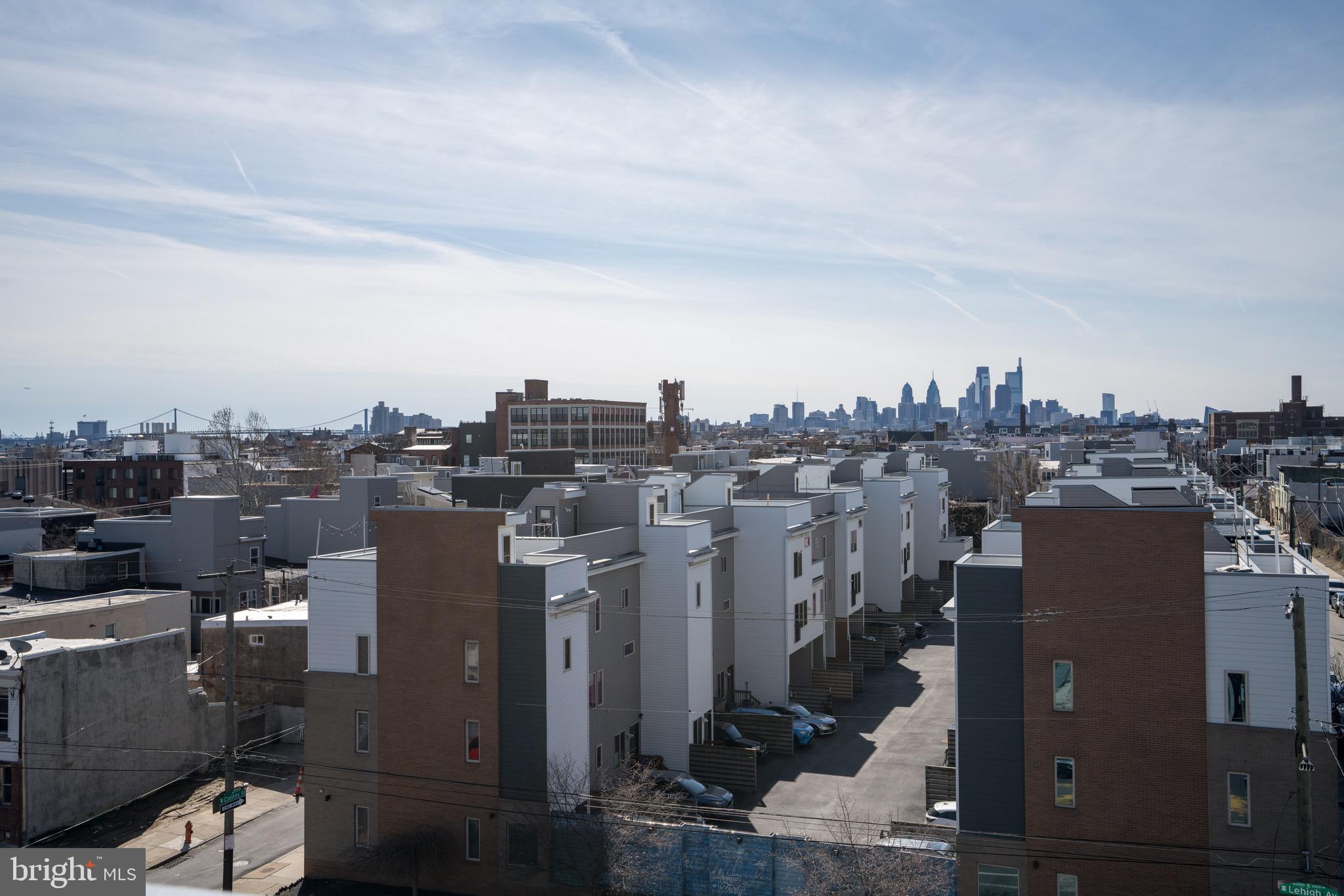 EAST KENSINGTON - Residential