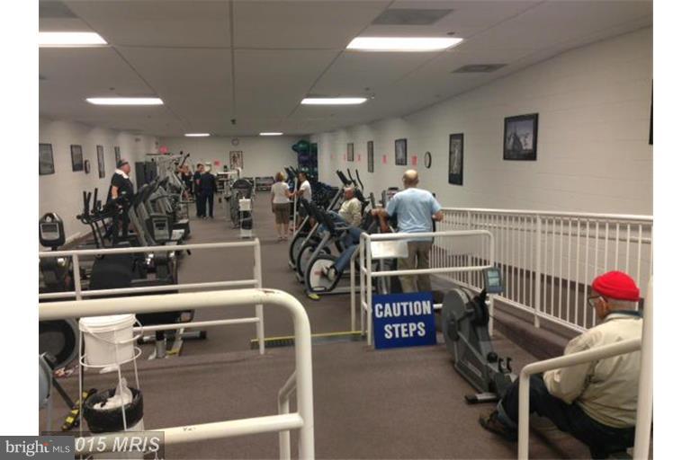 ROSSMOOR MUTUAL #19B - Residential Lease