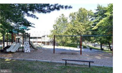 ROSSMOOR MUTUAL #19B - Residential Lease