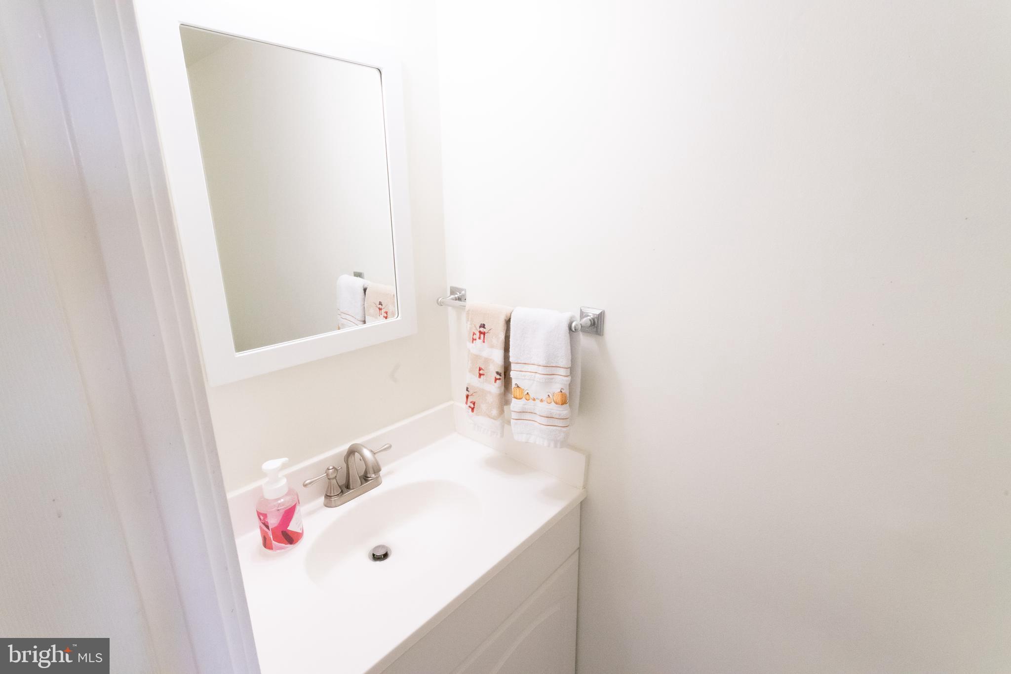 LAKE BRADDOCK - Residential Lease