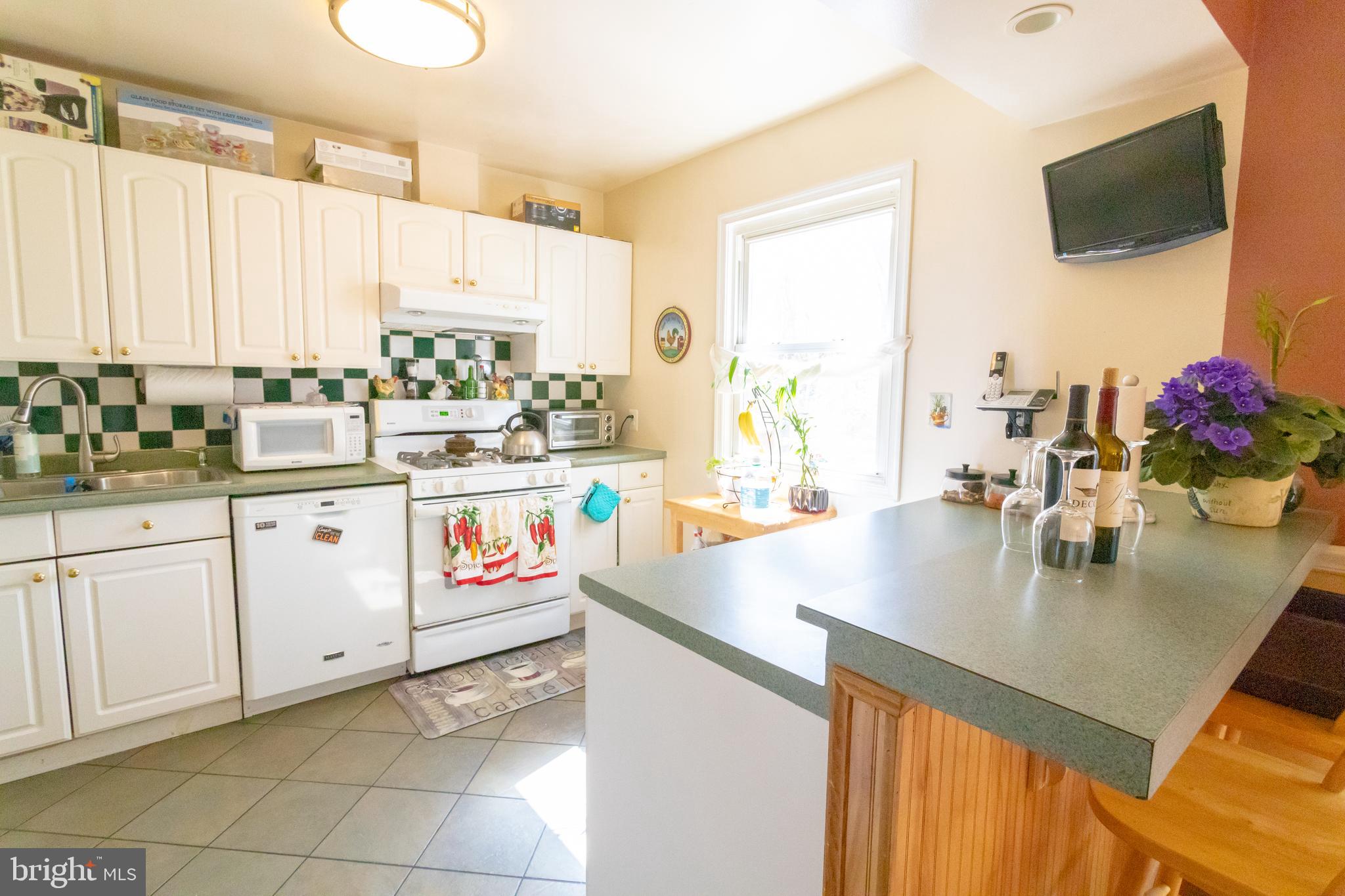 LAKE BRADDOCK - Residential Lease