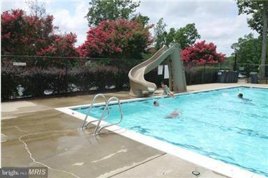 TURNBERRY VILLAGE - Residential