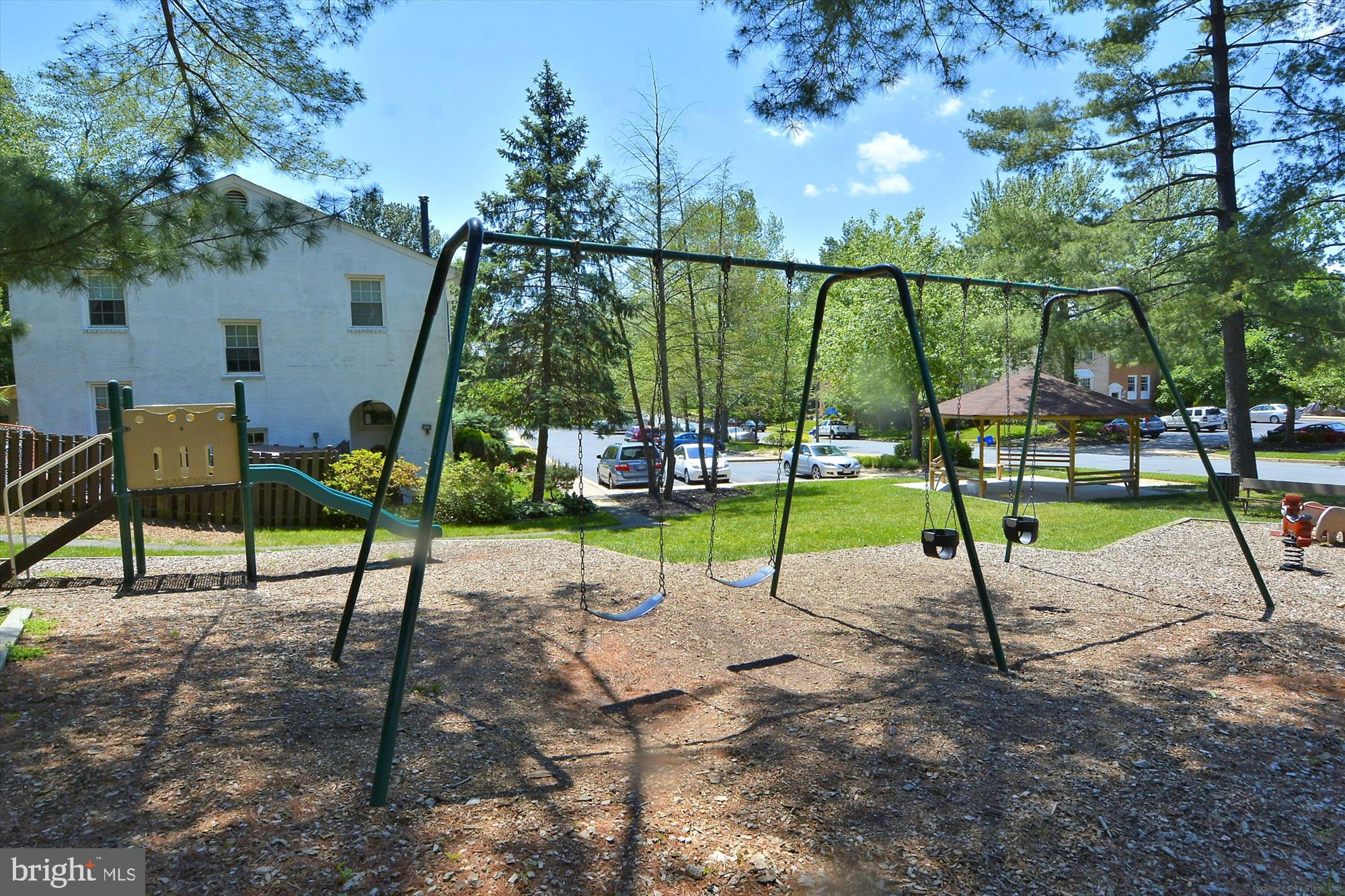 STRATHMEADE SQUARE - Residential Lease