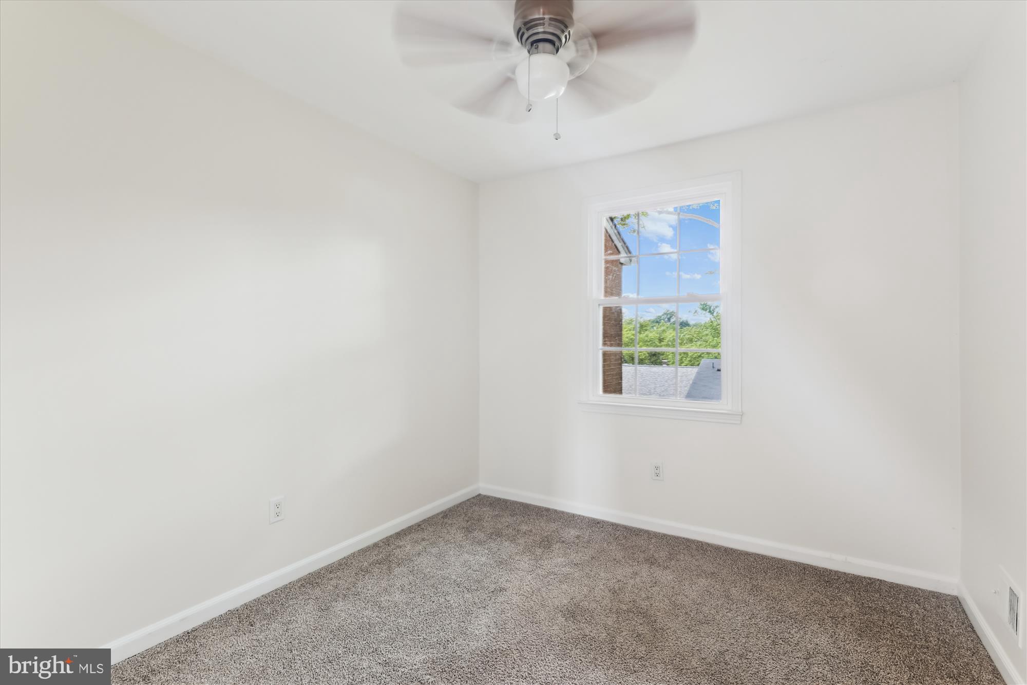 STRATHMEADE SQUARE - Residential Lease