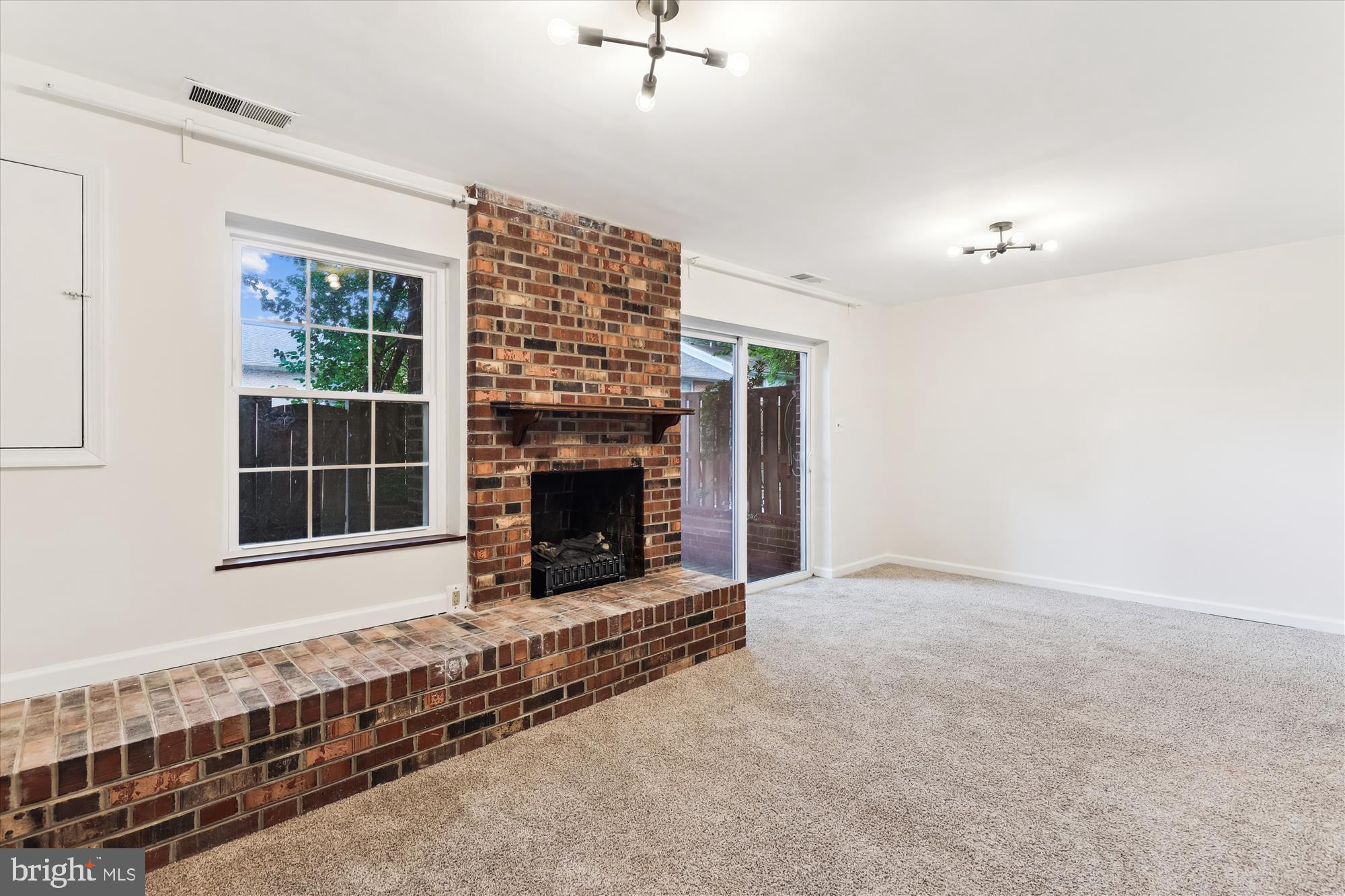 STRATHMEADE SQUARE - Residential Lease