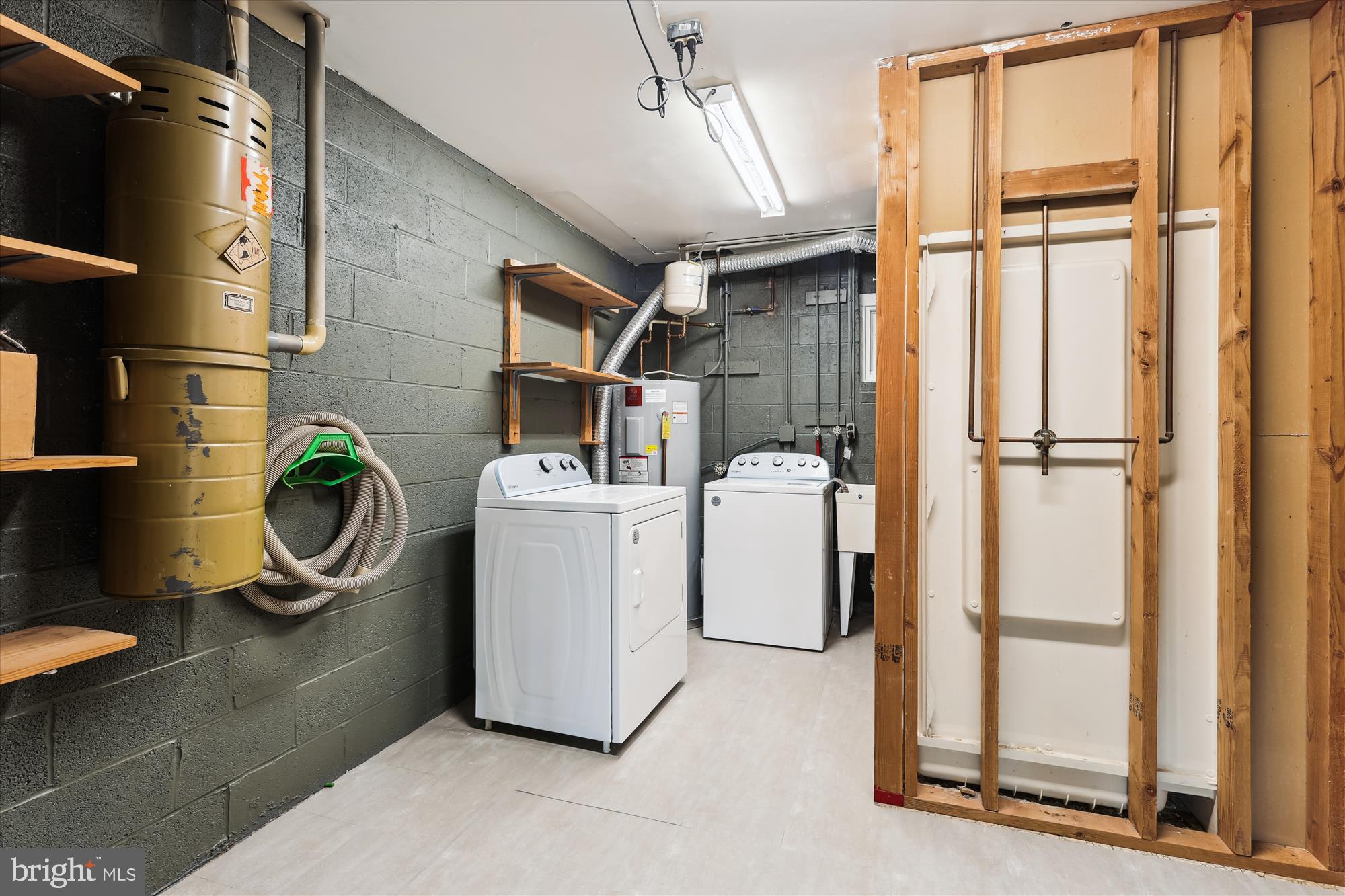 STRATHMEADE SQUARE - Residential Lease