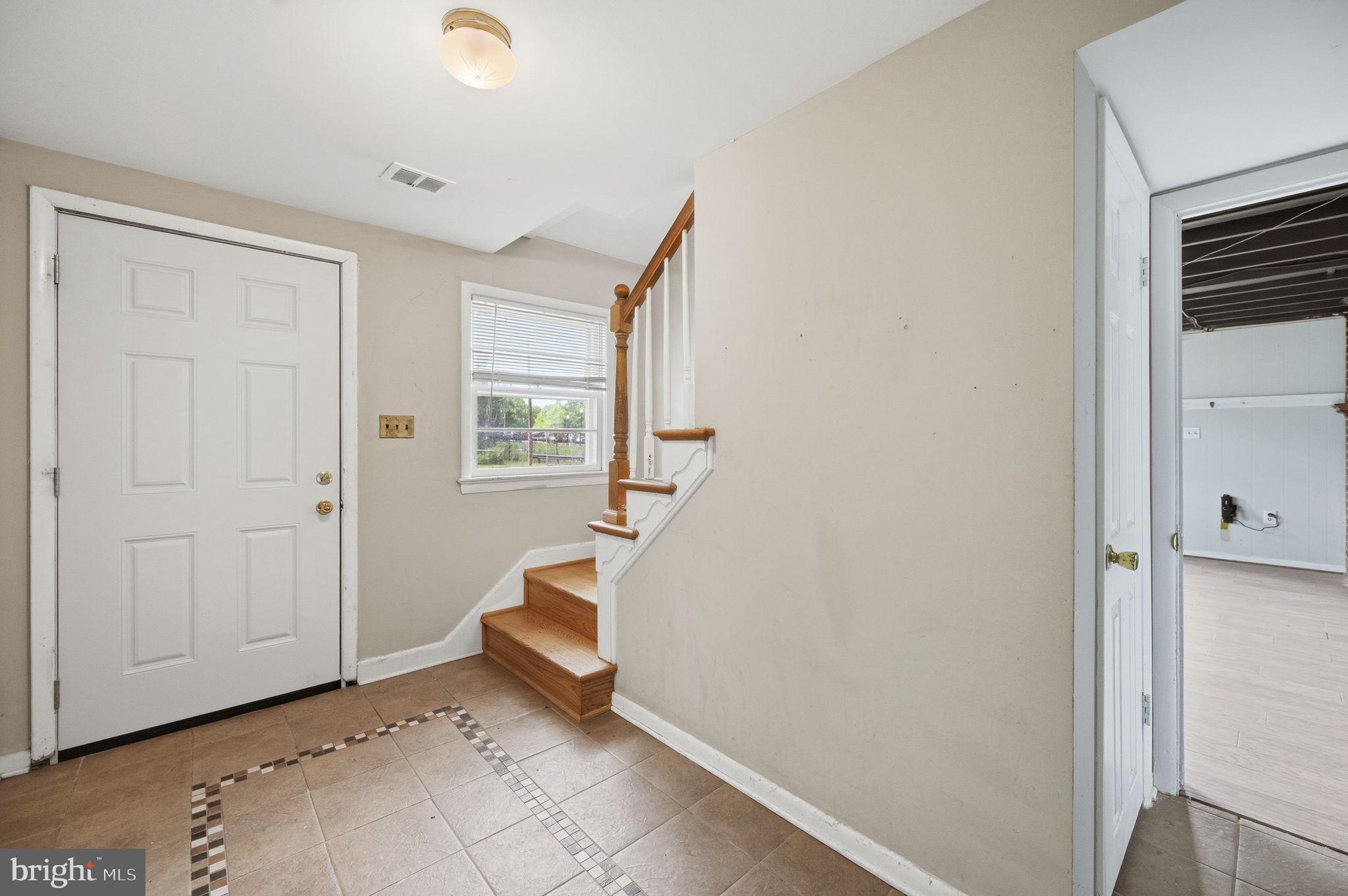 4211 UNIVERSITY DRIVE
