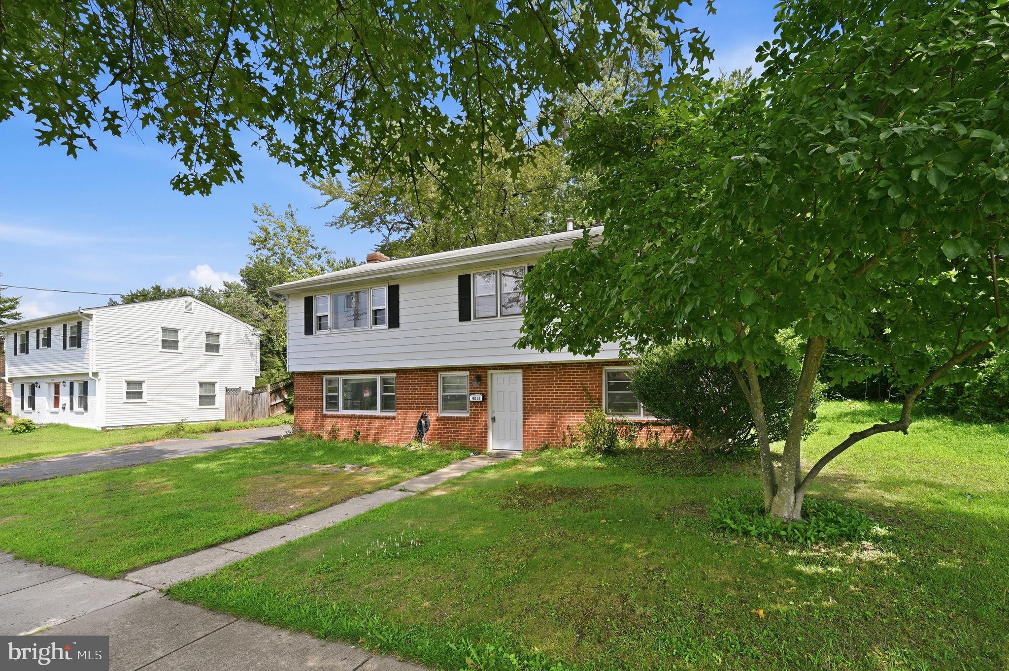 4211 UNIVERSITY DRIVE
