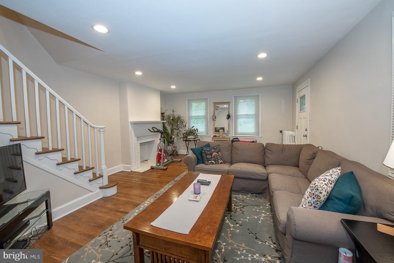 PENN WYNNE - Residential Lease