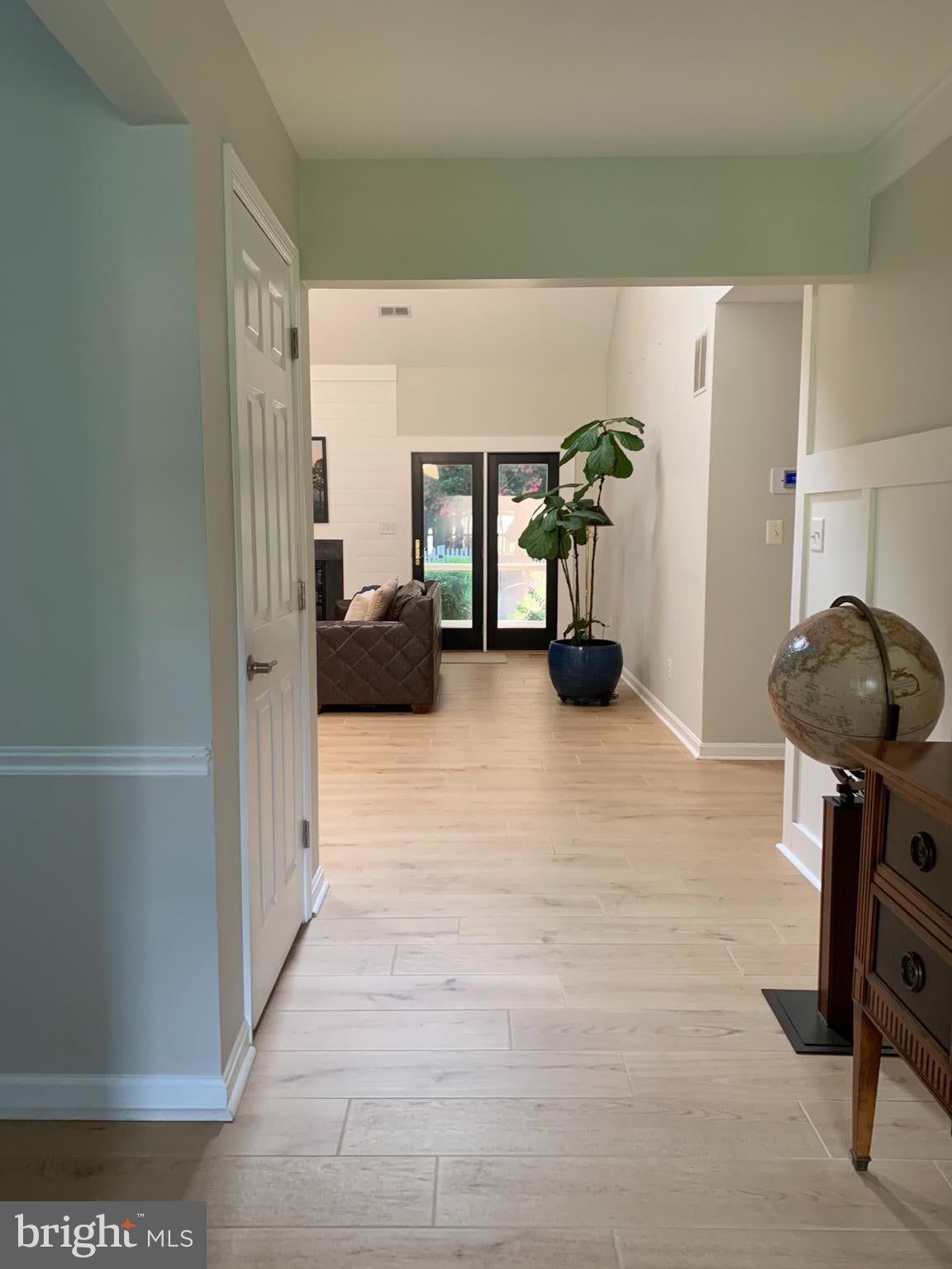 330 PROSPECT BAY DRIVE W