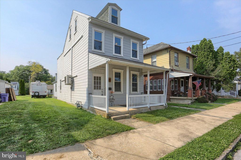 Photo of 931 SPRUCE ST, COLUMBIA, PA 17512 (MLS # PALA2037882)