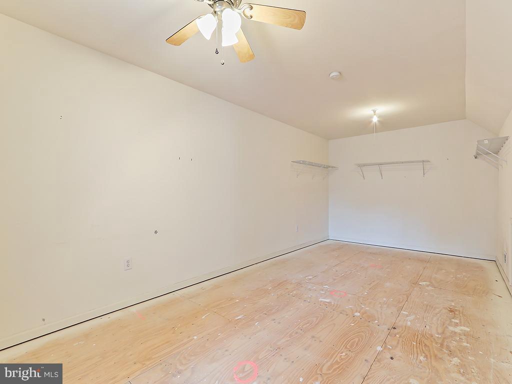 CHANCELLOR GLEN - Residential