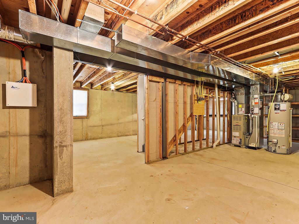 CHANCELLOR GLEN - Residential