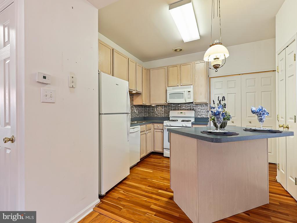 CHANCELLOR GLEN - Residential