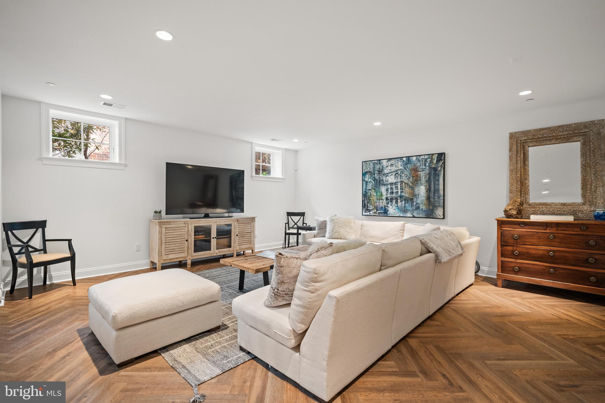 CHEVY CHASE TERRACE - Residential