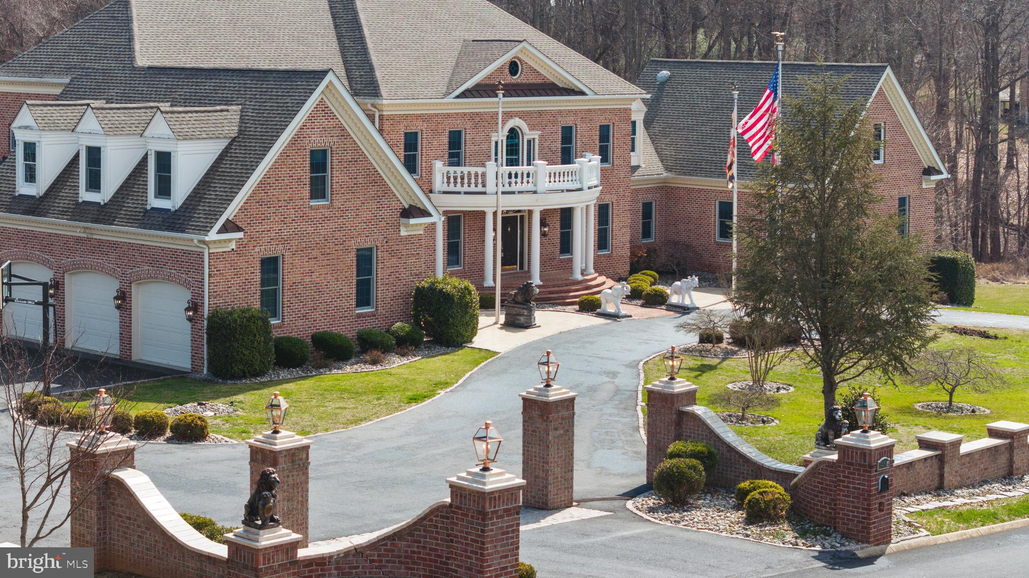 FALLS CREST - Residential