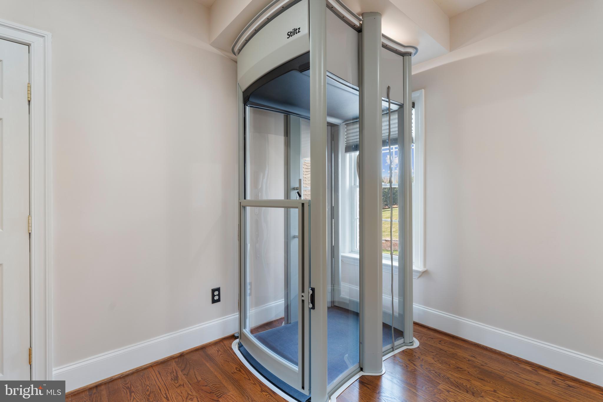 FALLS CREST - Residential