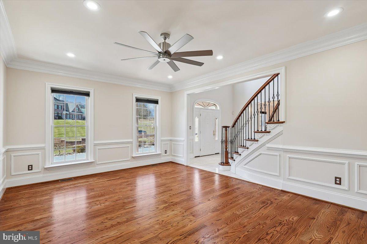 FALLS CREST - Residential