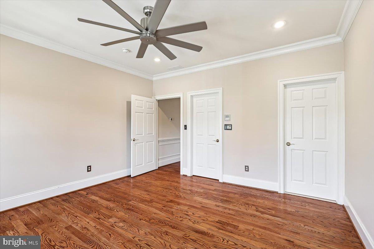 FALLS CREST - Residential