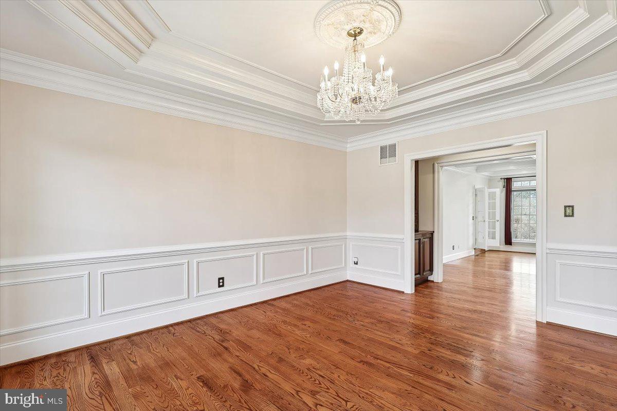 FALLS CREST - Residential