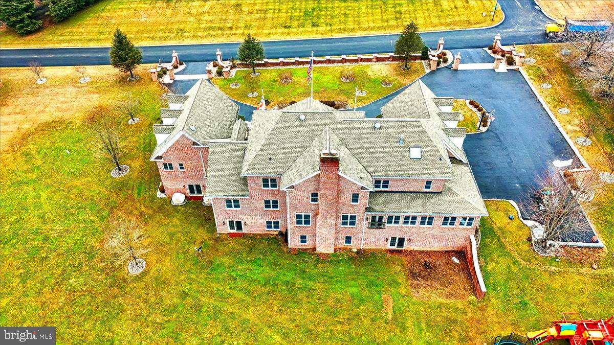 FALLS CREST - Residential