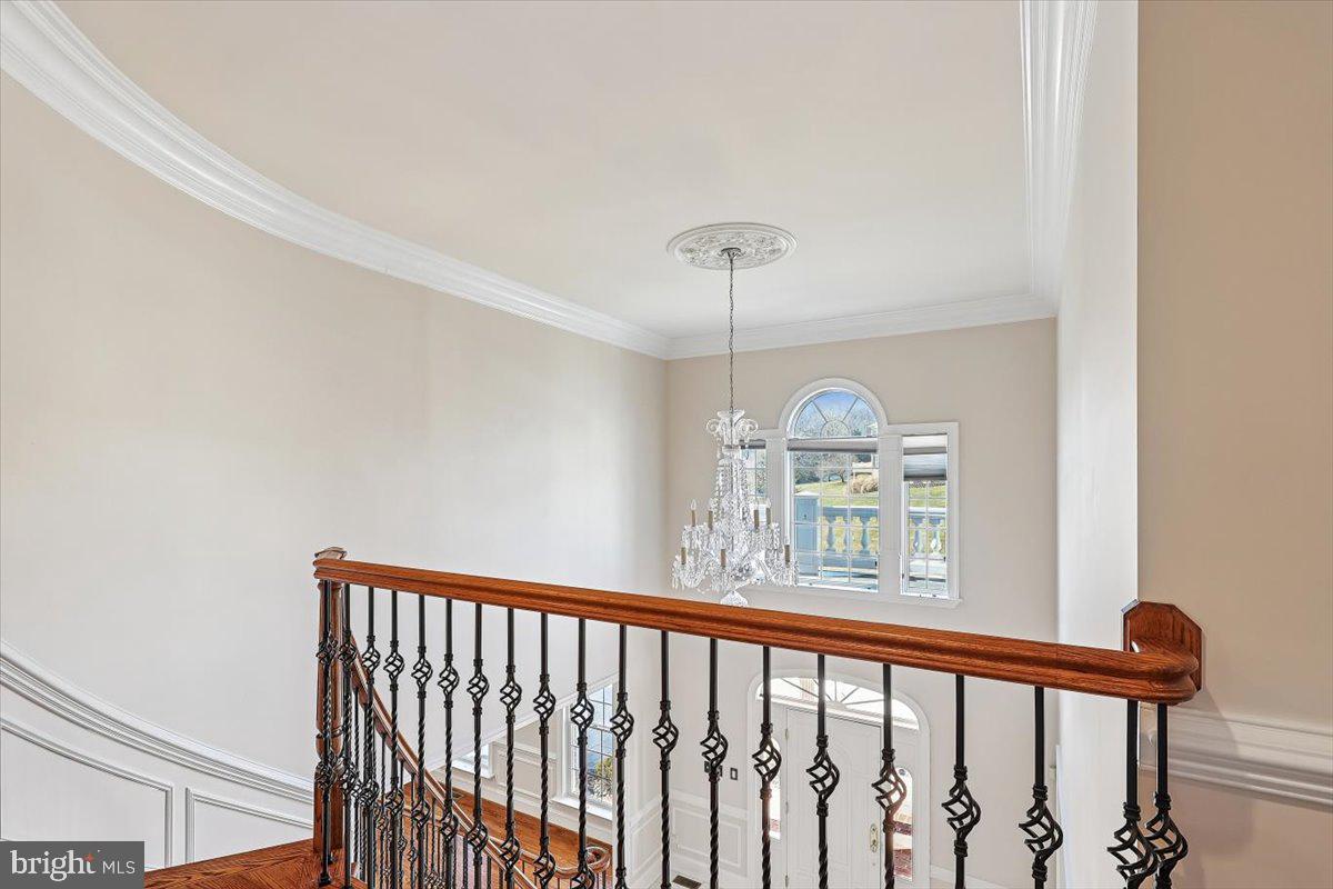 FALLS CREST - Residential