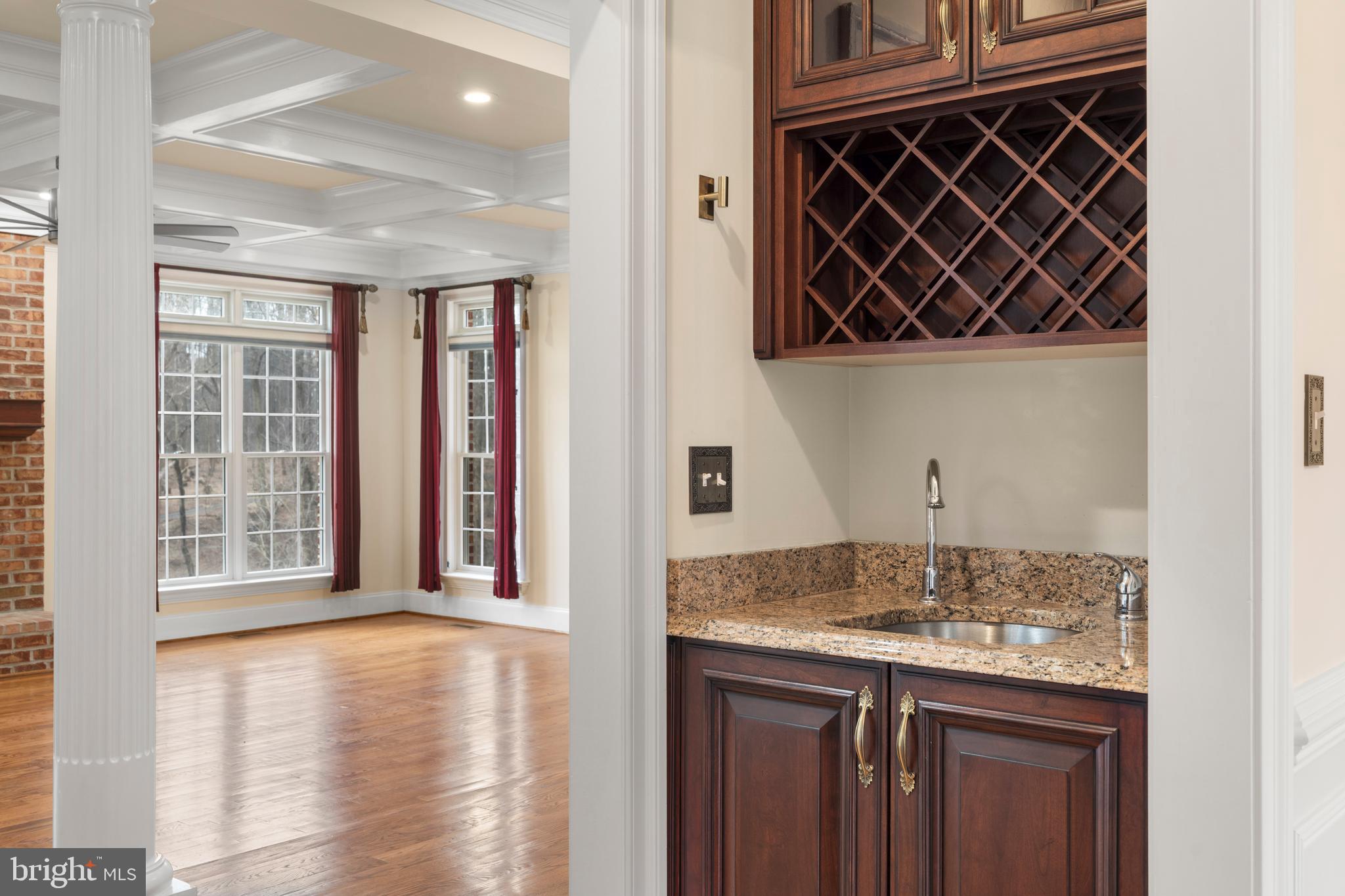 FALLS CREST - Residential