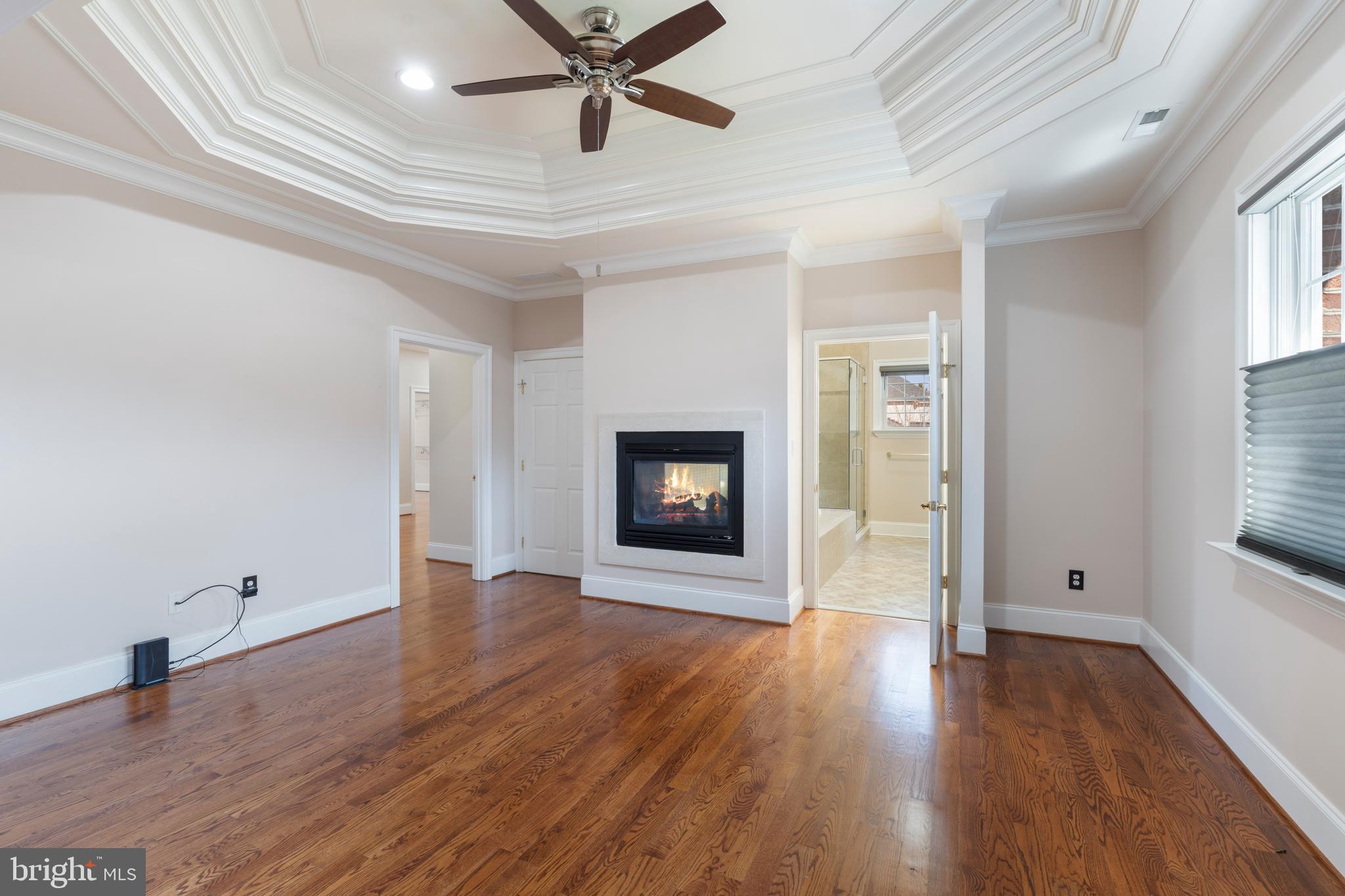 FALLS CREST - Residential