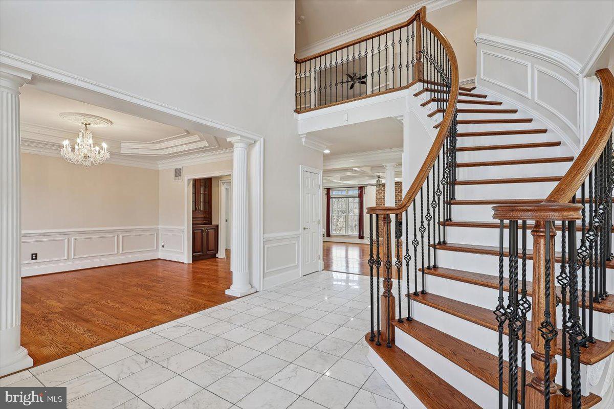 FALLS CREST - Residential