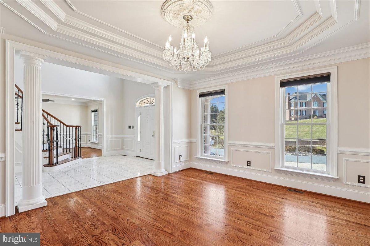 FALLS CREST - Residential