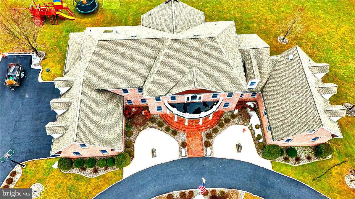 FALLS CREST - Residential