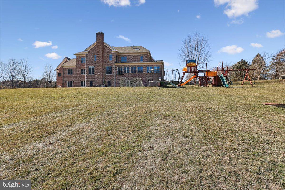 FALLS CREST - Residential