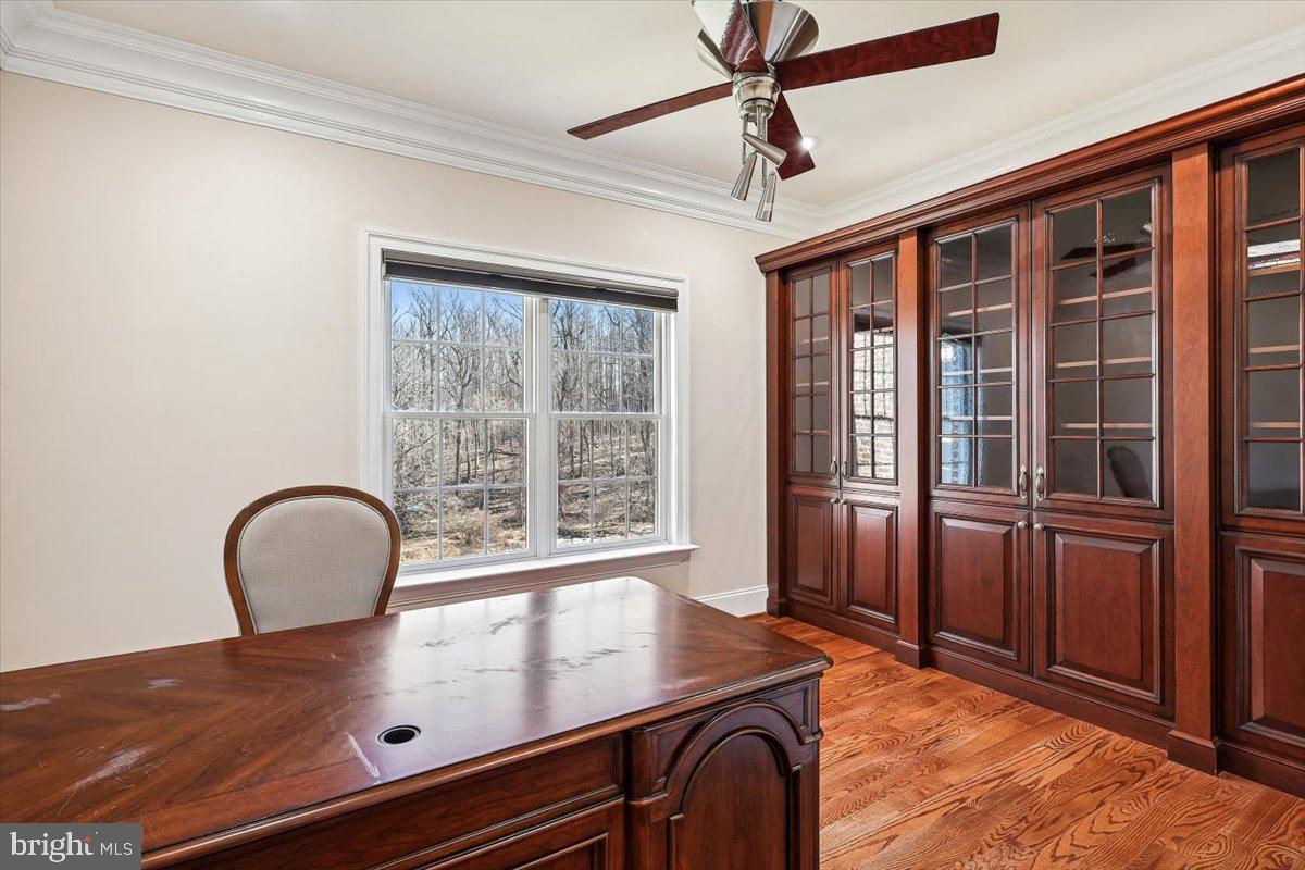 FALLS CREST - Residential