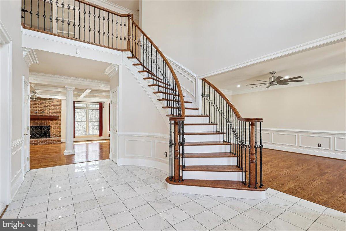 FALLS CREST - Residential