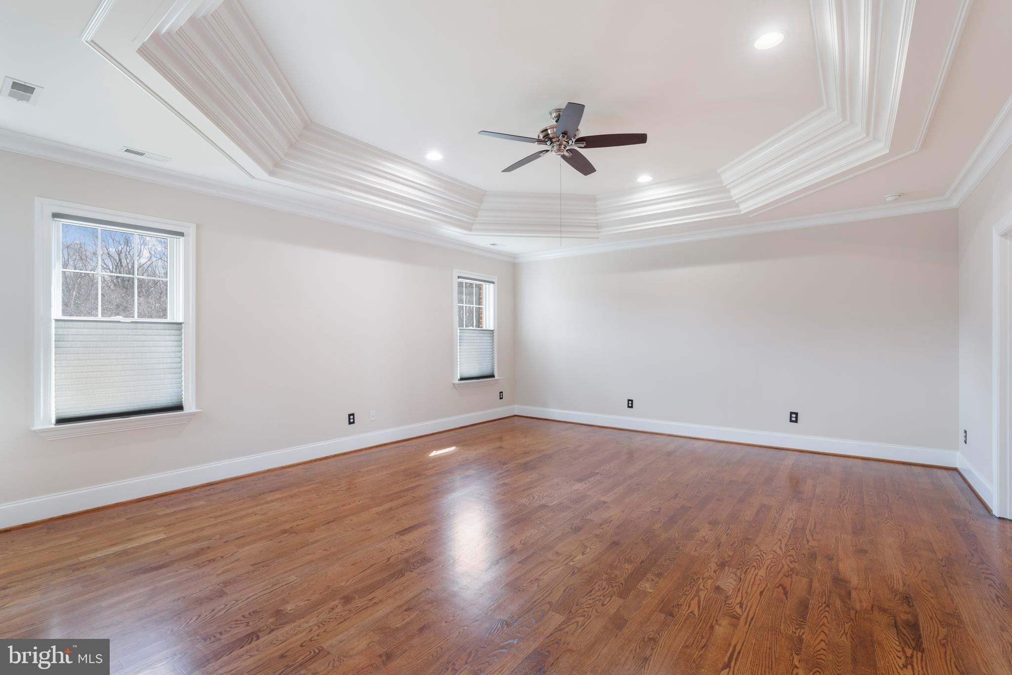 FALLS CREST - Residential