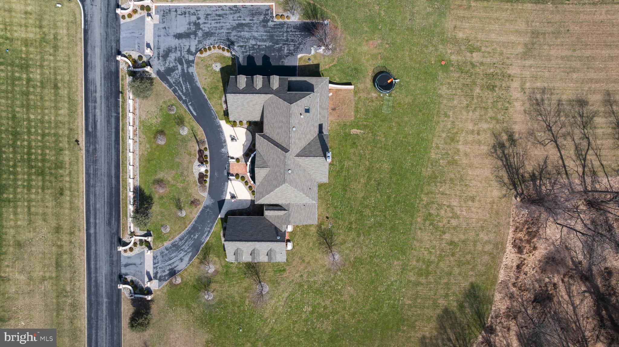 FALLS CREST - Residential