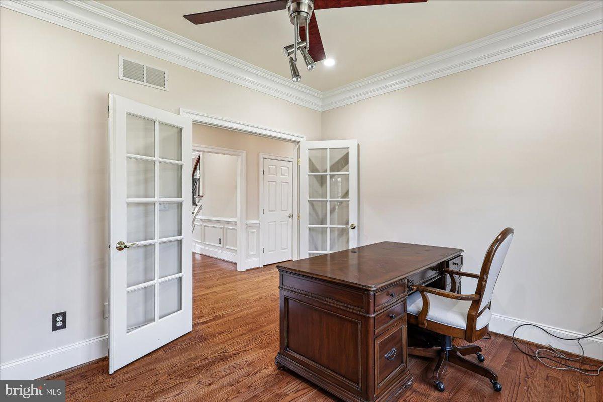 FALLS CREST - Residential