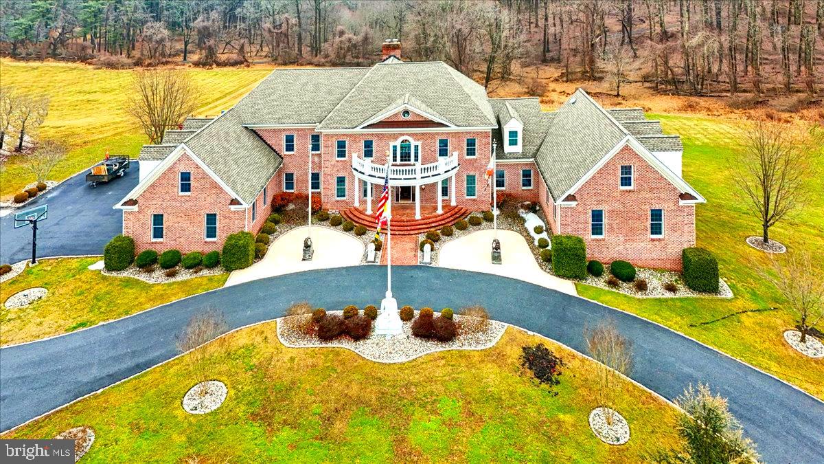 FALLS CREST - Residential